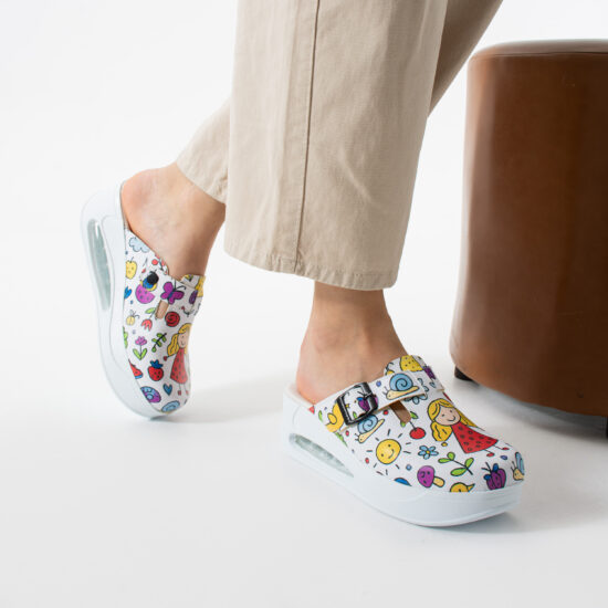 Дамско анатомично сабо на платформа за детска градина / /