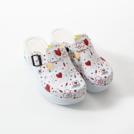 Дамско анатомично медицинско сабо на платформа / / Дамско анатомично медицинско сабо на платформа / /