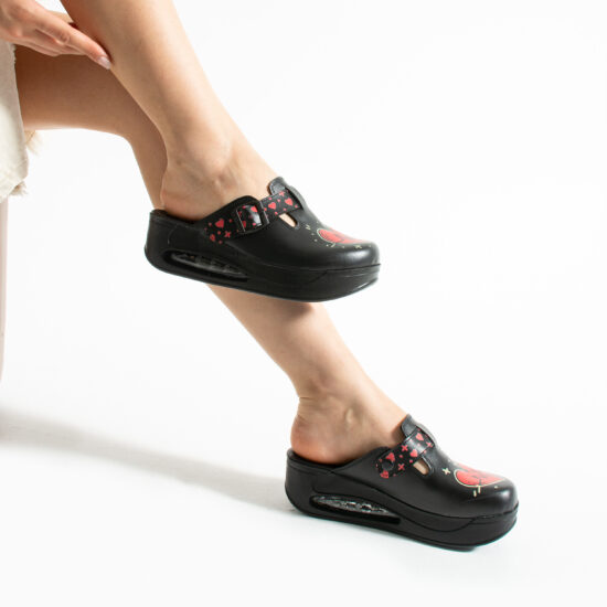 Дамско анатомично медицинско сабо на платформа / / Дамско анатомично медицинско сабо на платформа / /