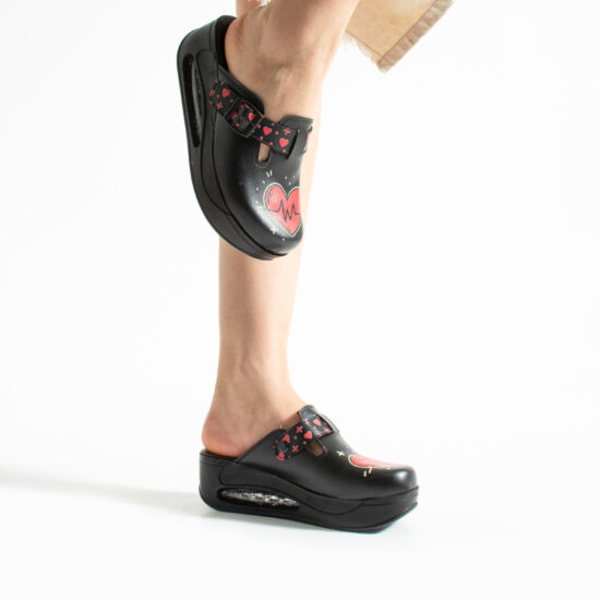 Дамско анатомично медицинско сабо на платформа / / Дамско анатомично медицинско сабо на платформа / /