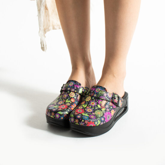 Дамско цветно анатомично работно сабо на платформа / / Дамско цветно анатомично работно сабо на платформа / /