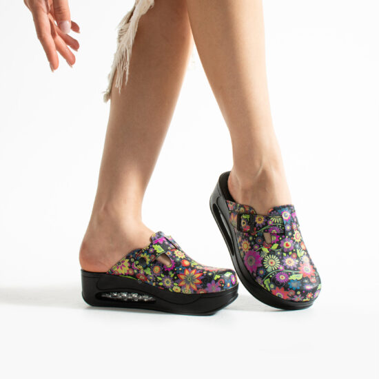 Дамско цветно анатомично работно сабо на платформа / / Дамско цветно анатомично работно сабо на платформа / /