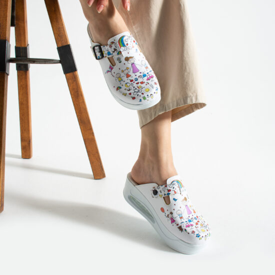 Дамско анатомично работно сабо на платформа / / Дамско анатомично работно сабо на платформа / /