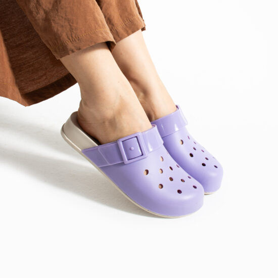 Лилави дамски гумени чехли сабо с дупки / / Лилави дамски гумени чехли сабо с дупки / /