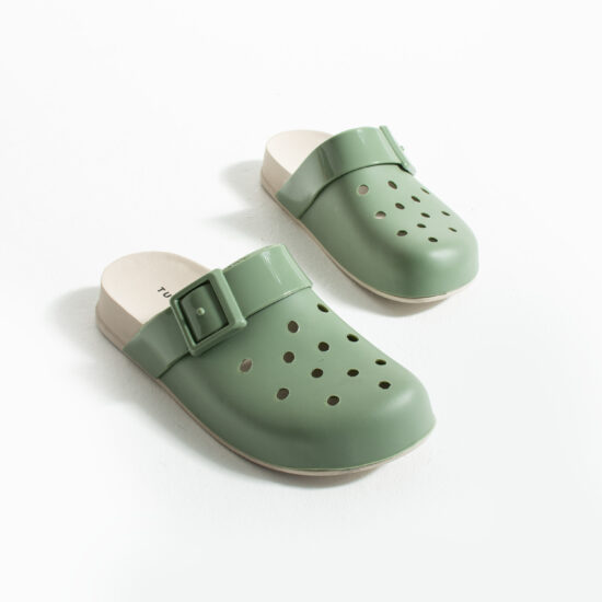 Зелени дамски гумени чехли сабо с дупки / / Зелени дамски гумени чехли сабо с дупки / /