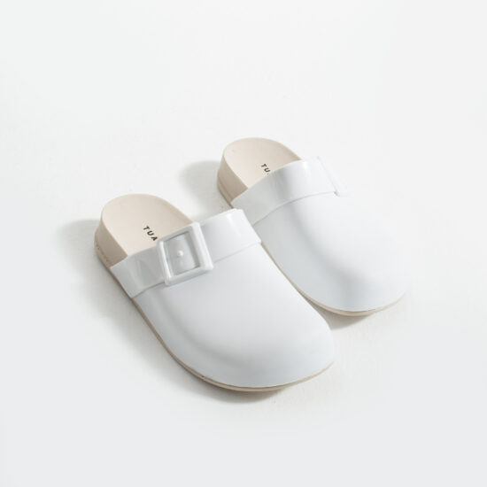 Бели дамски затворени гумени чехли сабо / / Бели дамски затворени гумени чехли сабо / /