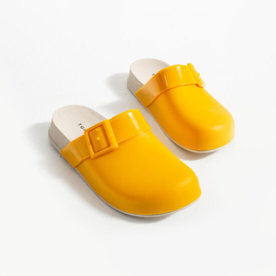 Оранжеви дамски затворени гумени чехли сабо / / Оранжеви дамски затворени гумени чехли сабо / /