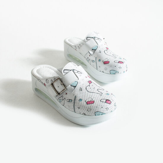 Анатомични чехли от естествена кожа на платформа за зъболекари / /