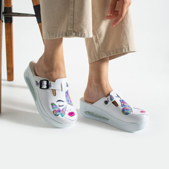 Дамско цветно анатомично работно сабо на платформа / / Дамско цветно анатомично работно сабо на платформа / /