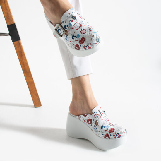 Бели анатомични медицински чехли на платформа от естествена кожа Анатомични чехли на платформа Медицински 2 Alternative view of Бели анатомични медицински чехли на платформа от естествена кожа