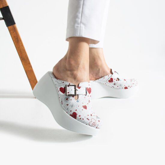 Бели анатомични медицински чехли на платформа от естествена кожа Анатомични чехли на платформа Медицински 2 Alternative view of Бели анатомични медицински чехли на платформа от естествена кожа