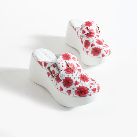 Дамски анатомични чехли на платформа от естествена кожа / /