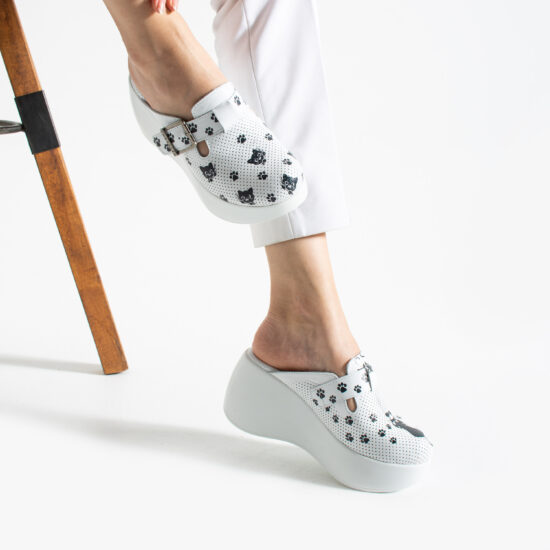 Дамски анатомични чехли на платформа от естествена кожа / / Дамски анатомични чехли на платформа от естествена кожа / /