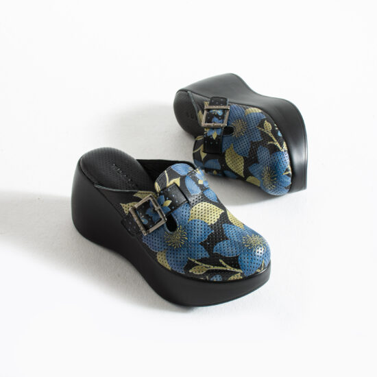 Дамски анатомични чехли на платформа от естествена кожа / /