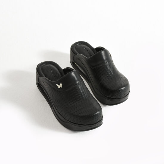 Дамски черни анатомични чехли на платформа от еко кожа / /