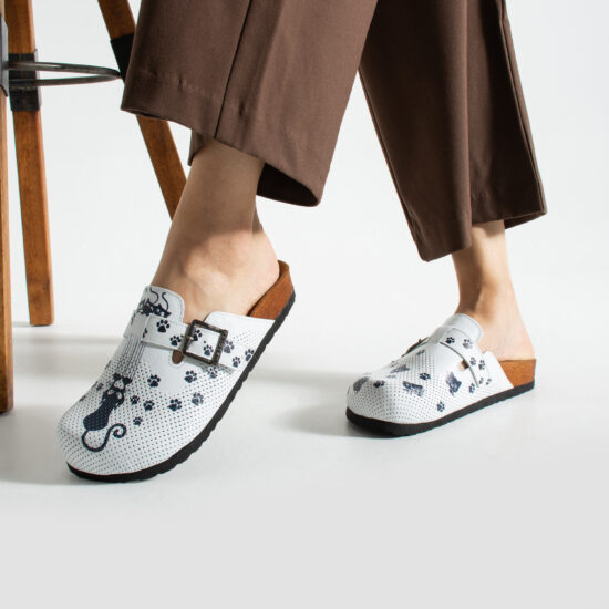 Дамски ортопедични чехли от естествена кожа / / Дамски ортопедични чехли от естествена кожа / /