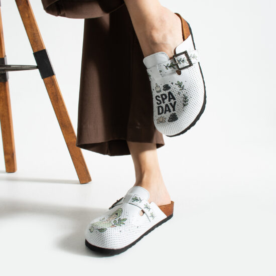 Дамски ортопедични чехли от естествена кожа / / Дамски ортопедични чехли от естествена кожа / /