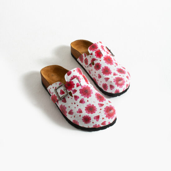 Дамски ортопедични чехли от естествена кожа / /