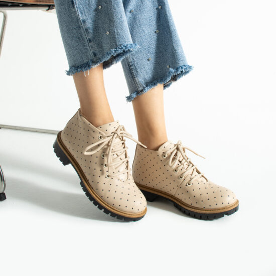 Дамски къси бежови боти от естествена кожа до глезена / / Дамски къси бежови боти от естествена кожа до глезена / /