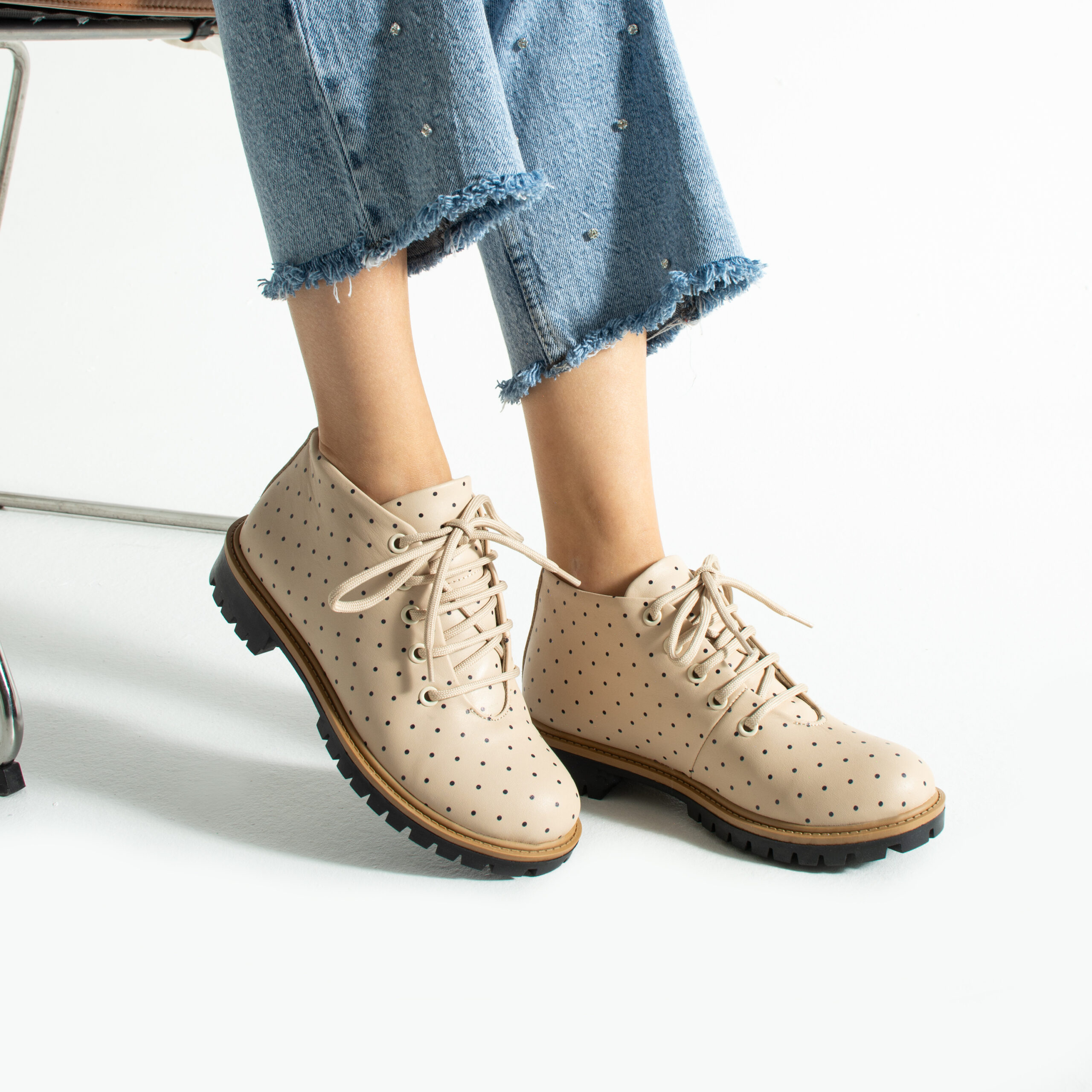 Дамски къси бежови боти от естествена кожа до глезена Дамски боти 14 Дамски къси бежови боти от естествена кожа до глезена - Image 4