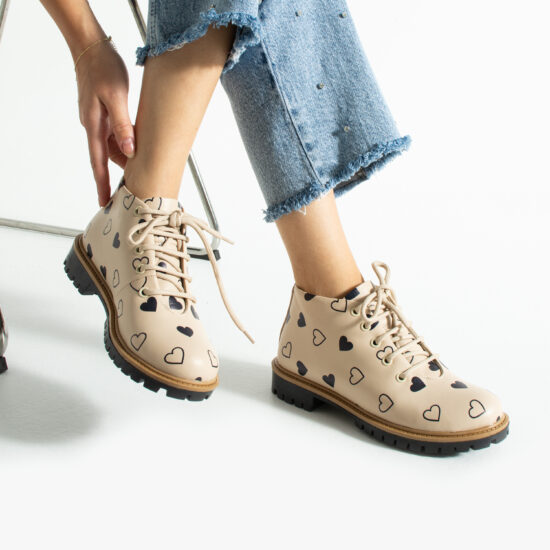 Дамски къси бежови боти от естествена кожа до глезена / / Дамски къси бежови боти от естествена кожа до глезена / /