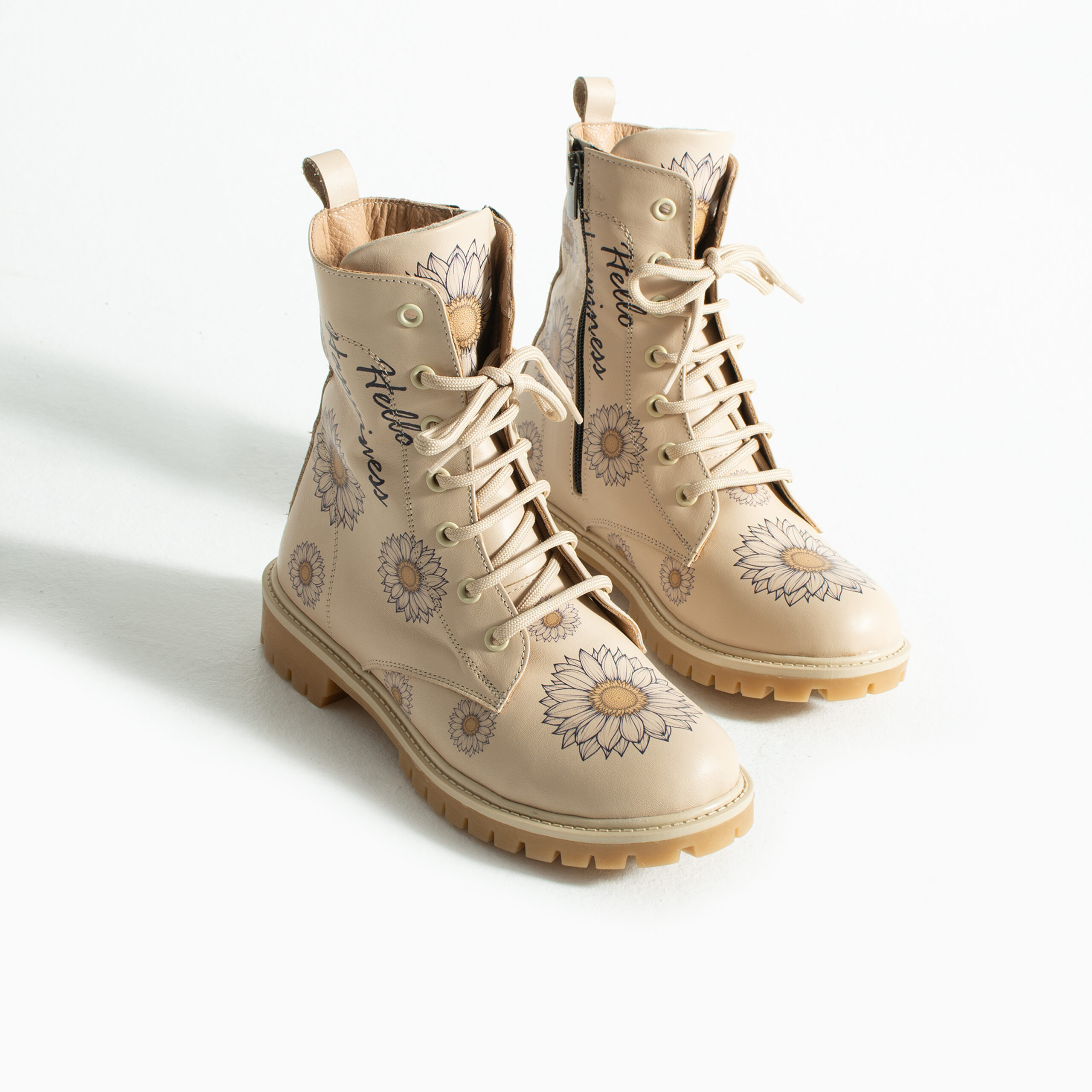 Дамски бежови боти тип кубинки от естествена кожа Дамски боти 16 Дамски бежови боти тип кубинки от естествена кожа - Image 6