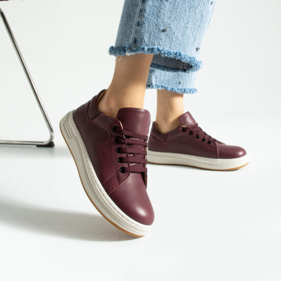 Дамски анатомични кецове от естествена кожа в цвят бордо / / Дамски анатомични кецове от естествена кожа в цвят бордо / /