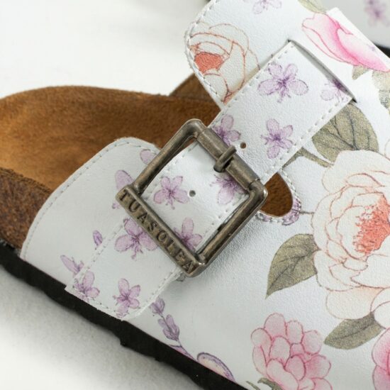 Дамски ортопедични чехли с цветен дизайн / /