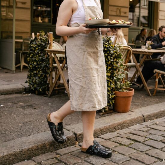 Работни дамски ортопедични чехли за кухня / /