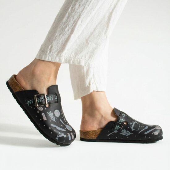 Работни дамски ортопедични чехли за кухня / /