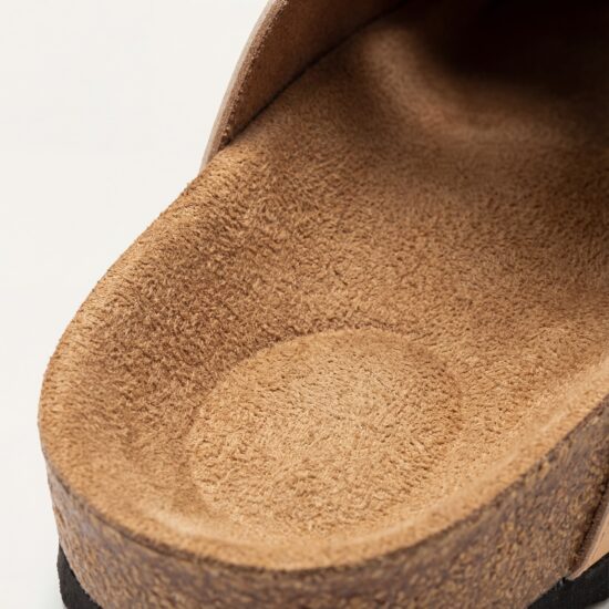 Дамски ортопедични чехли с цветен дизайн / /