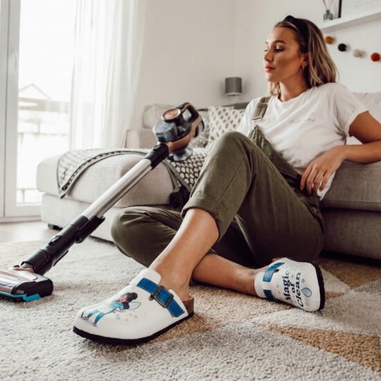 Работни дамски ортопедични чехли за камериерка / /