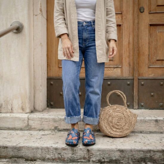 Дамски ортопедични чехли с цветен дизайн / /