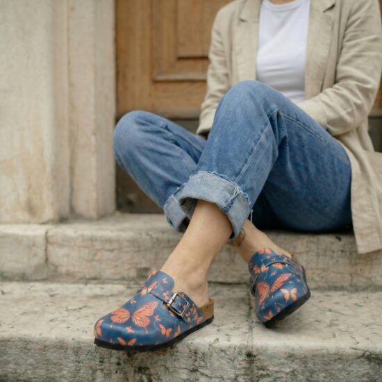 Дамски ортопедични чехли с цветен дизайн / /