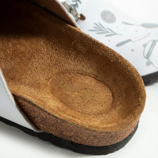 Работни дамски ортопедични чехли за кухня / /